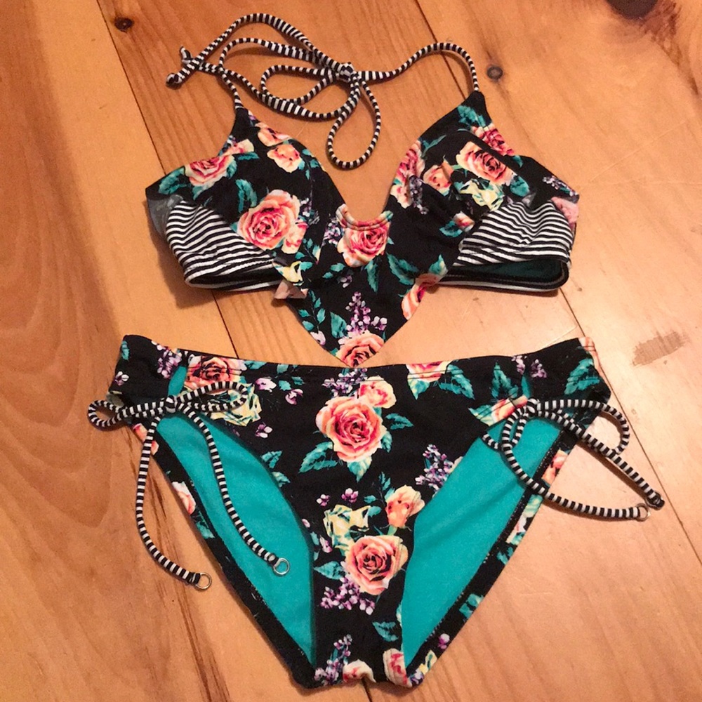 Women’s Bikini